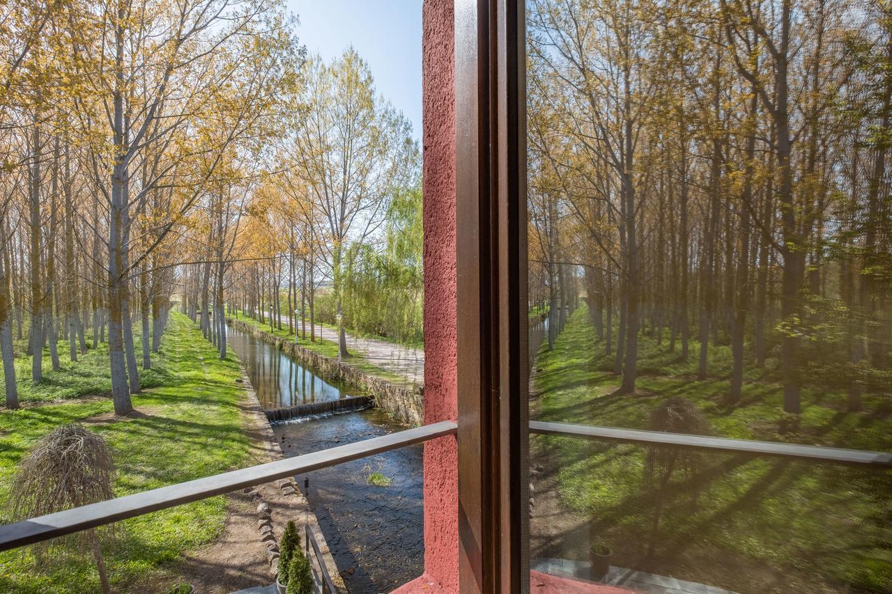 Hotel El Molino De Salinas Салинас-де-Писуэрга Экстерьер фото